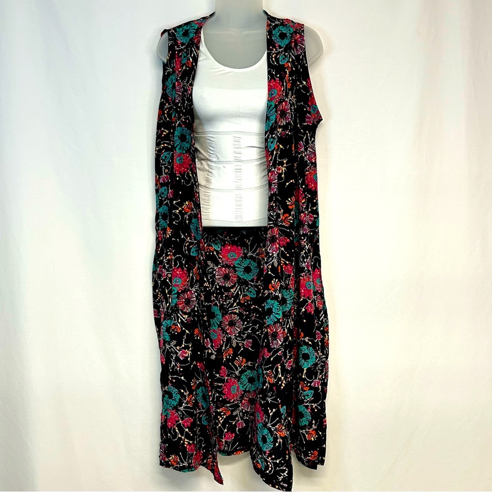 Lularoe Duster Cardigan Size M Open Front Sleeveless Slits Floral Boho Fairycore
